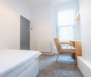 Adelaide Road, Kensington, Liverpool. - Photo 4