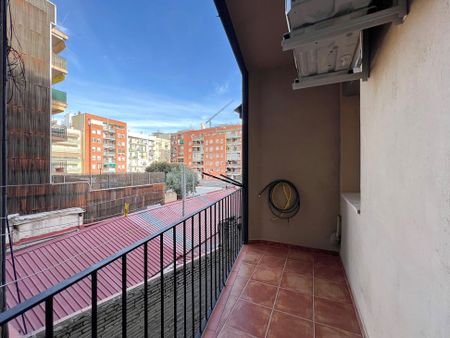 Carrer de Calàbria, Barcelona, Catalonia - Photo 3