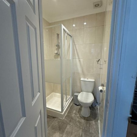 Studio Flat, Mazenod Avenue, NW6 - Photo 3