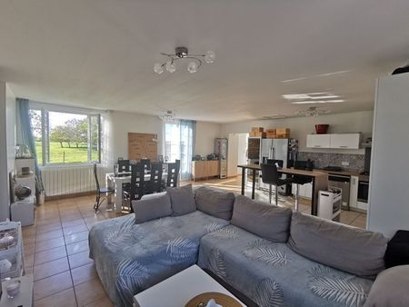 Location maison 5 pièces, 123.00m², Lussant - Photo 3