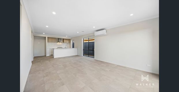 Modern Living Home! - Photo 1