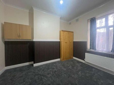 Warwick Road, Sparkhill, B11 - Photo 4