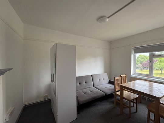 Batchwood Green, Orpington BR5, London - Photo 1