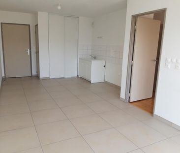 Appartement - T2 - L ARBRESLE - Photo 1