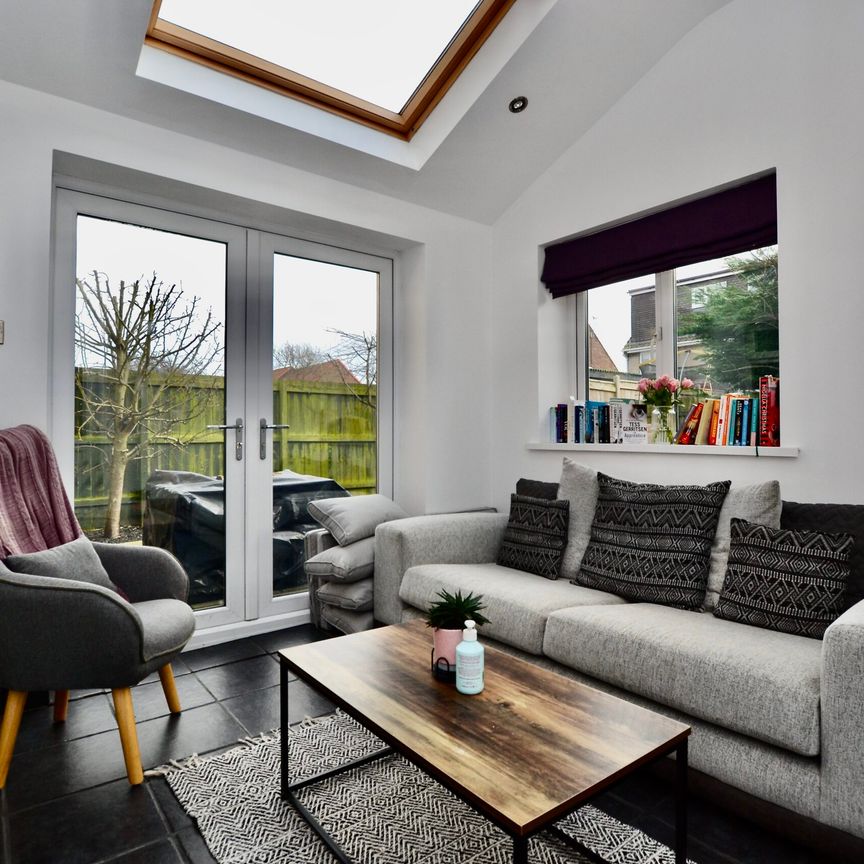 Greenside Avenue, Brunwick Village, Newcastle, NE13 - Photo 1