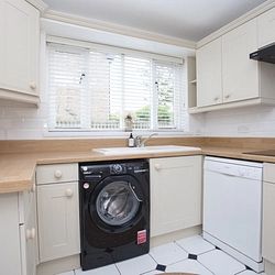 St Margarets Drive, Walmer, Deal, CT14 7UJ, Kent - Photo 2