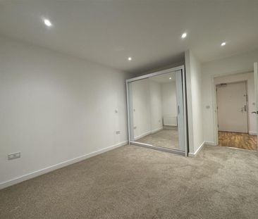 Imperial Drive, Harrow - Photo 4