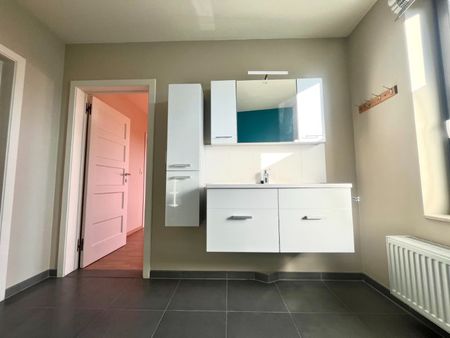 Charmante en gunstig gelegen woning te huur in Sint-Amandsberg - Photo 4