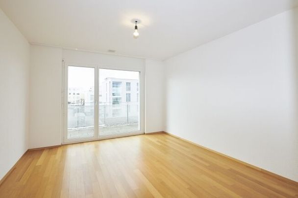 Enjoy life in a well-maintained residential complex - Photo 1