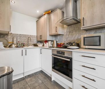 Cranes Park, Surbiton KT5 - Photo 4