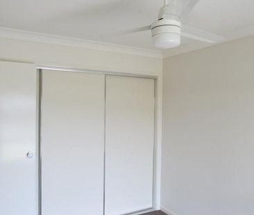 For Lease: Spacious & Contemporary Family Home in Tranquil Bahrs Sc... - Photo 5