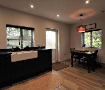 2 bedroom end of terrace house to rent - Photo 4