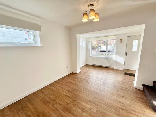 4 bedroom detached house to rent - Photo 1