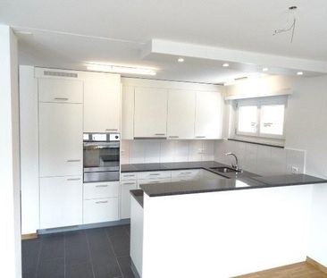 Moderne 5.5-ZW à 108 m² im 2. OG mit grossem Balkon - Foto 3