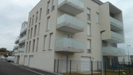 THIONVILLE VEYMERANGE - F2 - RESIDENCE NEUVE-CUISINE EQUIPEE - Photo 5