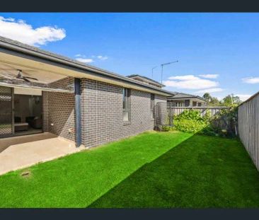 “Spacious 5-Bedroom Family Home in a Prime Bradbury Location !” - Photo 2