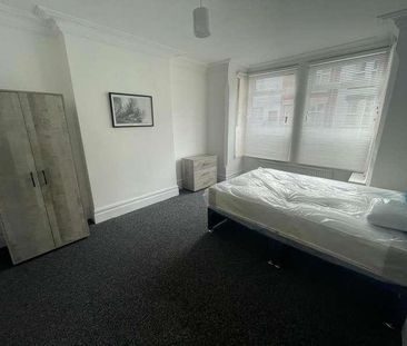 St. Saviours Road, Coalville, Leicestershire, LE67 - Photo 3