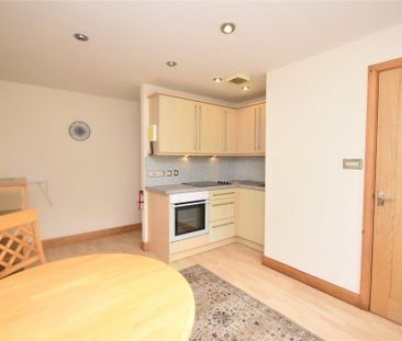 1 bedroom semi-detached house to rent - Photo 5