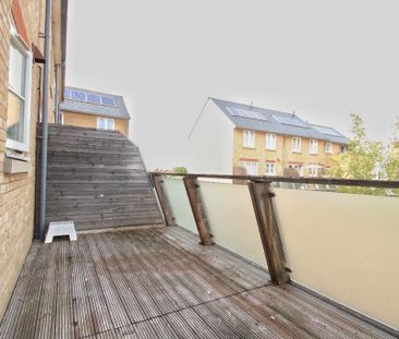 3 bedroom terraced house to rent - Photo 4