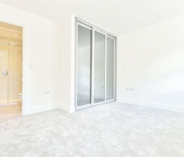 A six bedroom detached town house within the prestigious Royal Well... - Photo 5