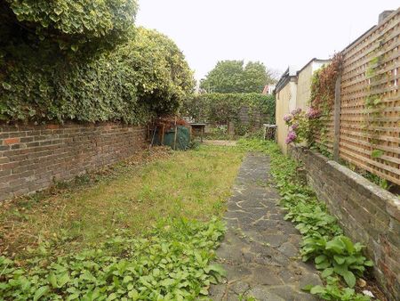 4 bedroom terraced house to rent - Photo 5