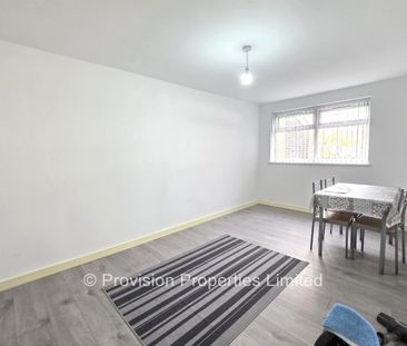3 Bedroom Rentals Leeds - Photo 1