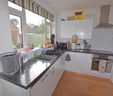 3 bedroom bungalow to rent - Photo 5