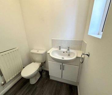 Deans Gate, Willenhall, WV13 - Photo 3