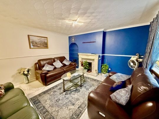 Greenend View, Bellshill, ML4 - Photo 1