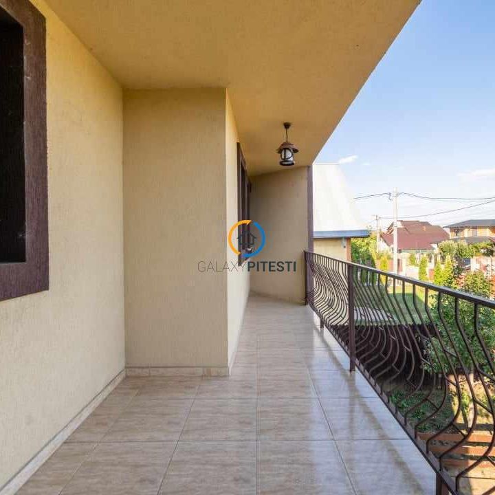De inchiriat Vila P+1E+M Prundu Mic, zona linistita - Fotografie 1