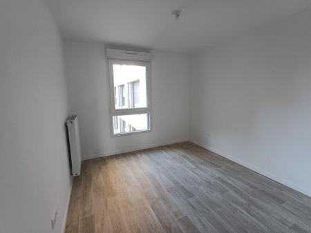 location Appartement T5 DE 97.2m² À BOBIGNY - Photo 2