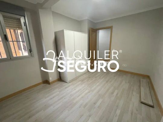 Piso en alquiler en Ciudad Lineal - Photo 1