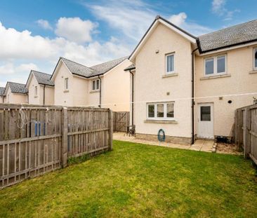 3 bedroom semi-detached house to rent - Photo 2