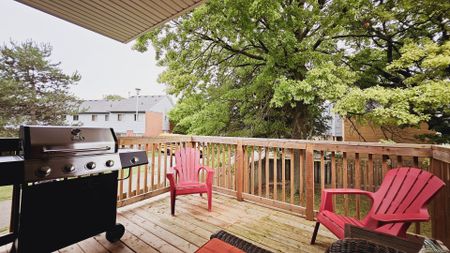 For Lease - 108 (Main-Upper Unit) Powerview Avenue, St. Catharines, Ontario - Photo 3