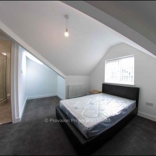 6 Bedroom Leeds Student Properties - Photo 1