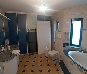Kamer te huur met eigen badkamer (toilet, ligbad, lavabo) - Foto 5