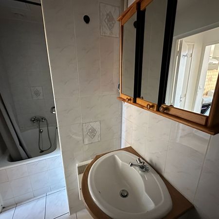 Location Appartement 1 pièce 32m² - Photo 3