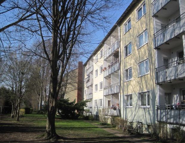 Top! Modernisierte/Renovierte 2-Zimmer-Wohnung in Stadtlage Anmietung 18.04.2025 - Foto 1