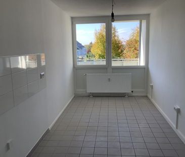 Am Mittellandkanal: renovierte 4-Zimmer-Wohnung mit 100,26m² - Foto 1