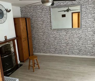 1 Bed Semi-Detached House, Warren Crescent, SO16 - Photo 1