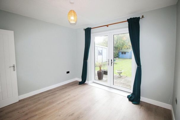 2 bedroom bungalow to rent - Photo 1