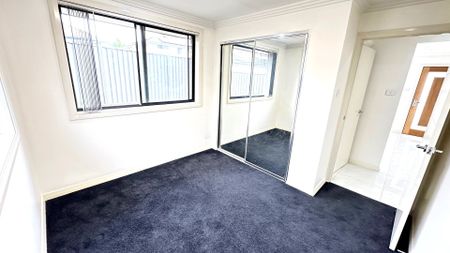 Modern 2 Bedroom Granny Flat with Water Usage Included &excl; - Photo 4