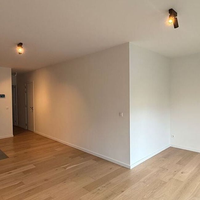 Appartement te huur in Antwerpen voor € 1.200 met 2 slaapkamers - Foto 1