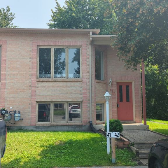 Maison à Louer - 157 Rue Langlois - Photo 1