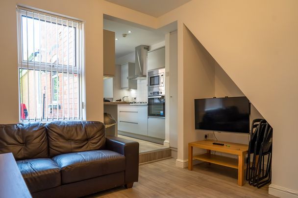 291a DAWLISH ROAD - Photo 1