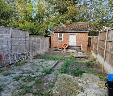 3 Bed Terraced House, Wimborne Road, LU1 - Photo 5