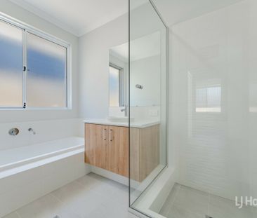 Coastal Living at Its Finest in the Heart of Madora Bay - Photo 3