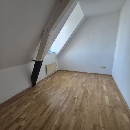 Location Appartement 2 pièces 68m² AIRE SUR LA LYS 62120 - Photo 3
