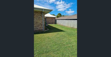 SUNRISE BEACH AND IMMACULATE - Photo 3