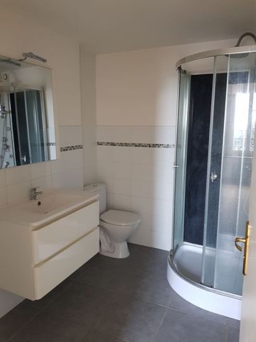 Location Appartement 2 pièces 32m² - Photo 3